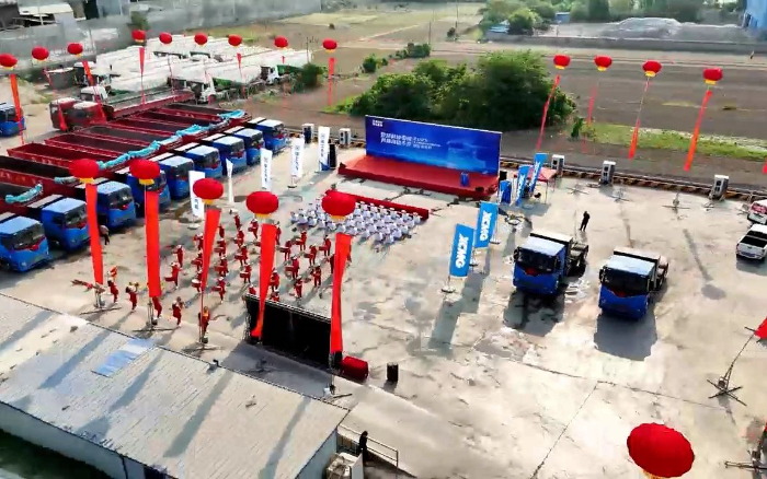 KY开元新能源牵引车批量发往煤炭运输前列