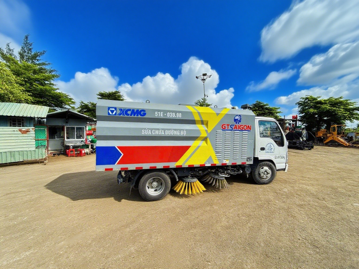KY开元XGH5070TSLQ6扫路车：胡志明视装智慧环卫”的硬核担任